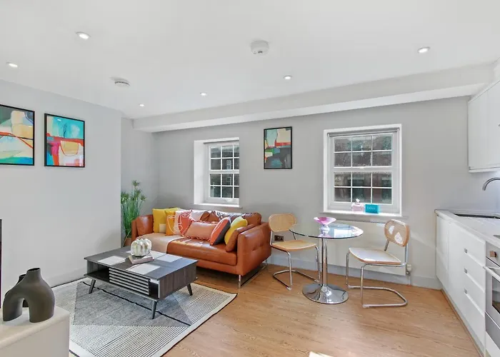 Cleveland Street By Aeria Apartments