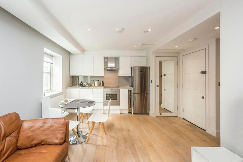 Appartement Cleveland Street By Aeria Londres